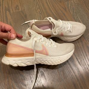 Nike React Flyknit Running Shoes